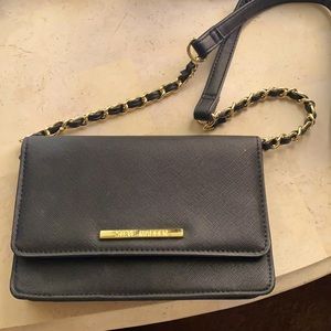 Black crossbody purse